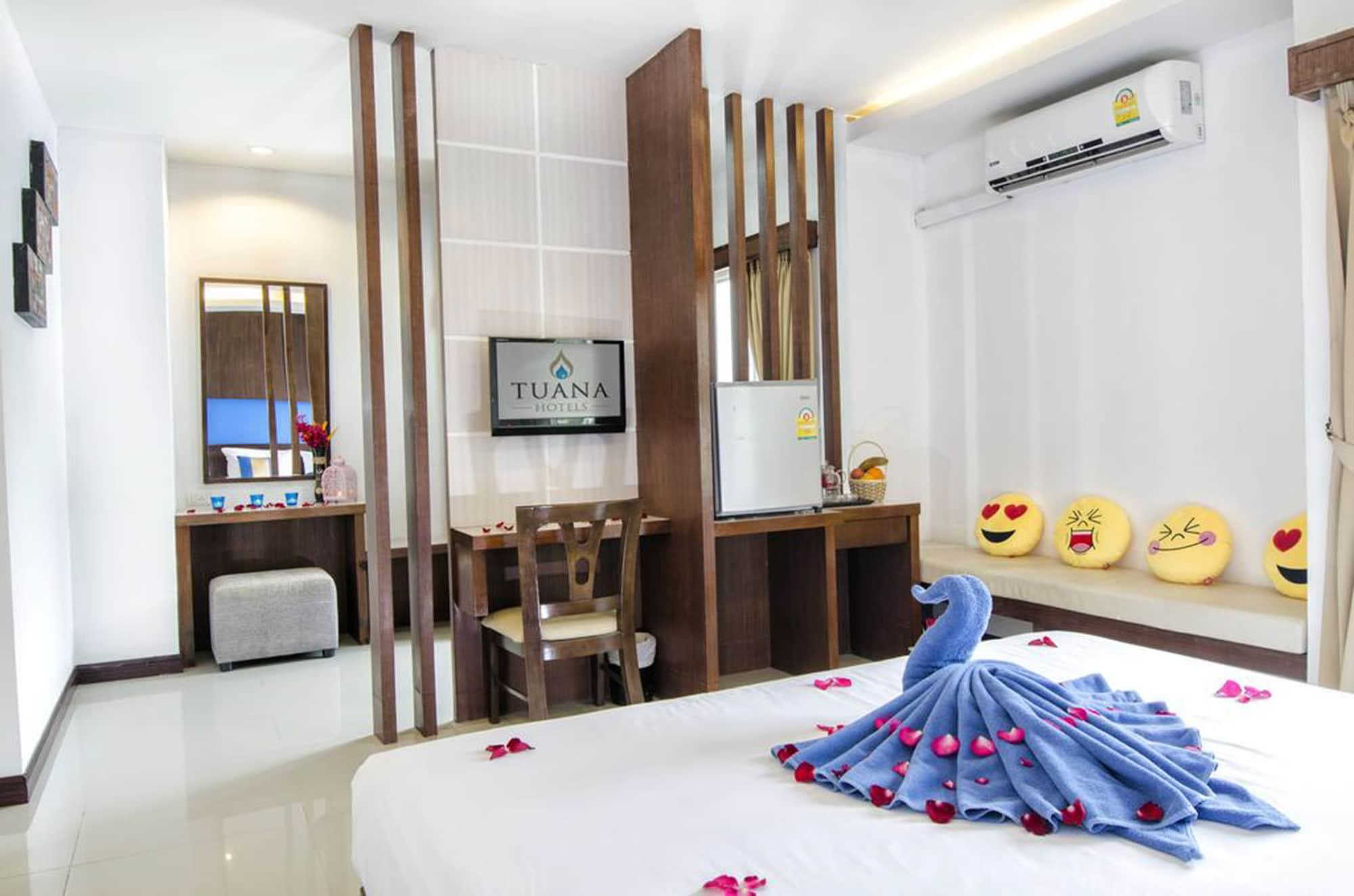 Tuana Blue Sky Patong Hotel Kültér fotó