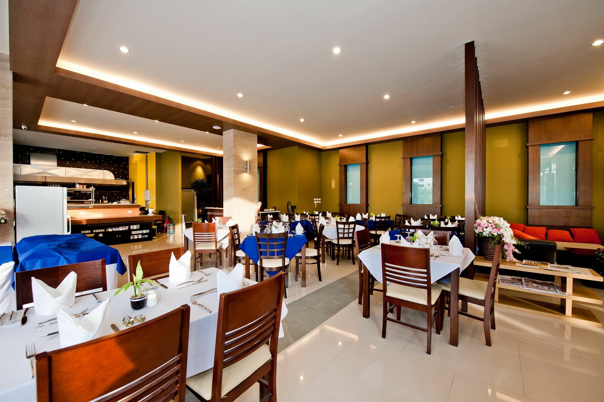 Tuana Blue Sky Patong Hotel Kültér fotó